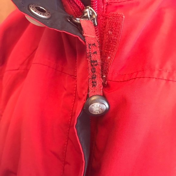 L.L. Bean 100% nylon lightweight red jacket coat - Picture 3 of 14